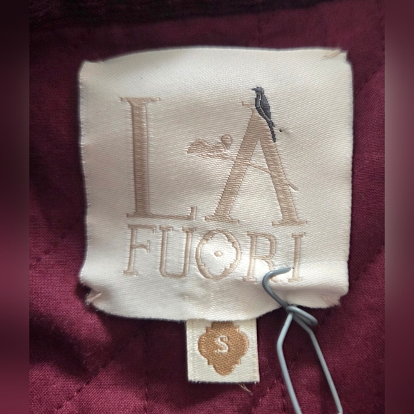 LA FUORI EMBROIDERED BOLERO JACKET. - Picture 8 of 9
